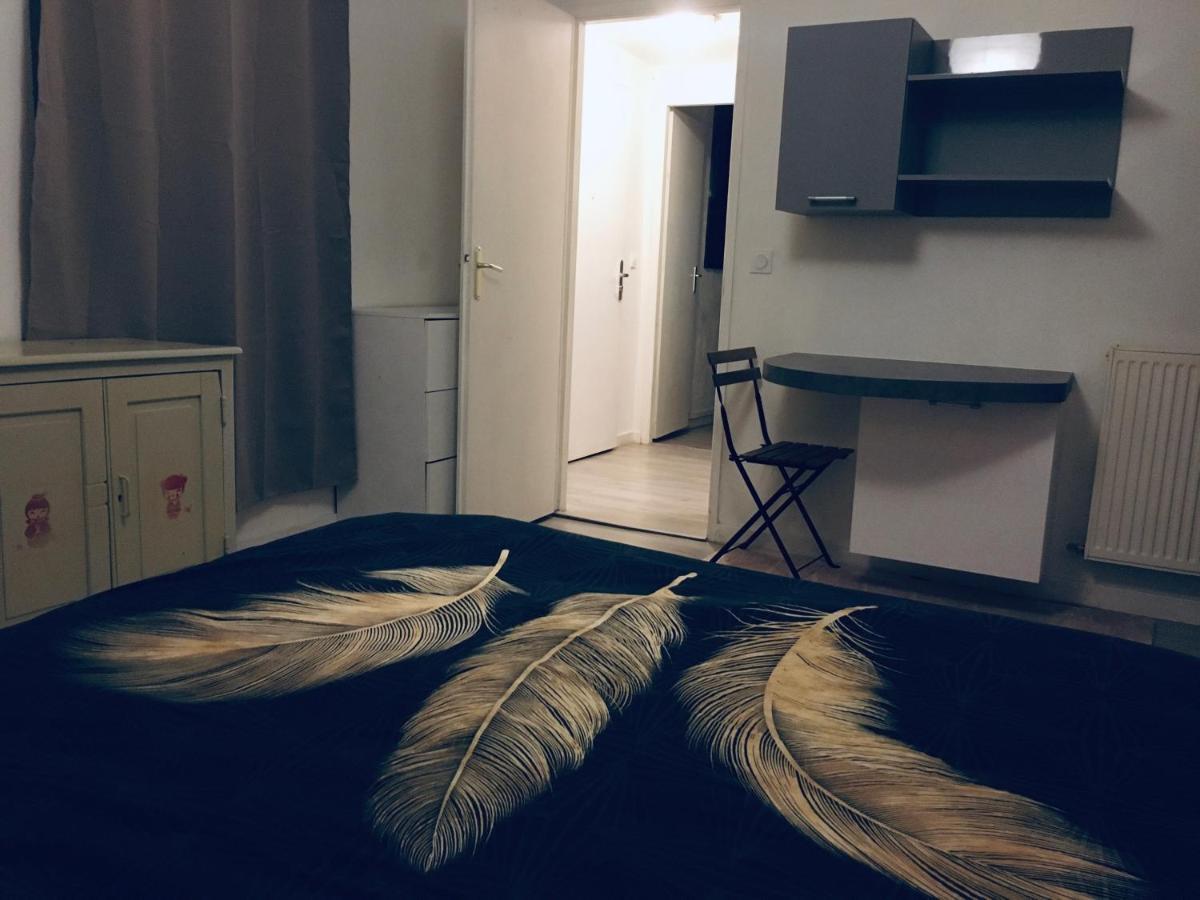 Appart Chartreux Baignoire Massante ,A 3 Minutes Du Centre En Bus! 2 Etoiles Atout France فوارون المظهر الخارجي الصورة