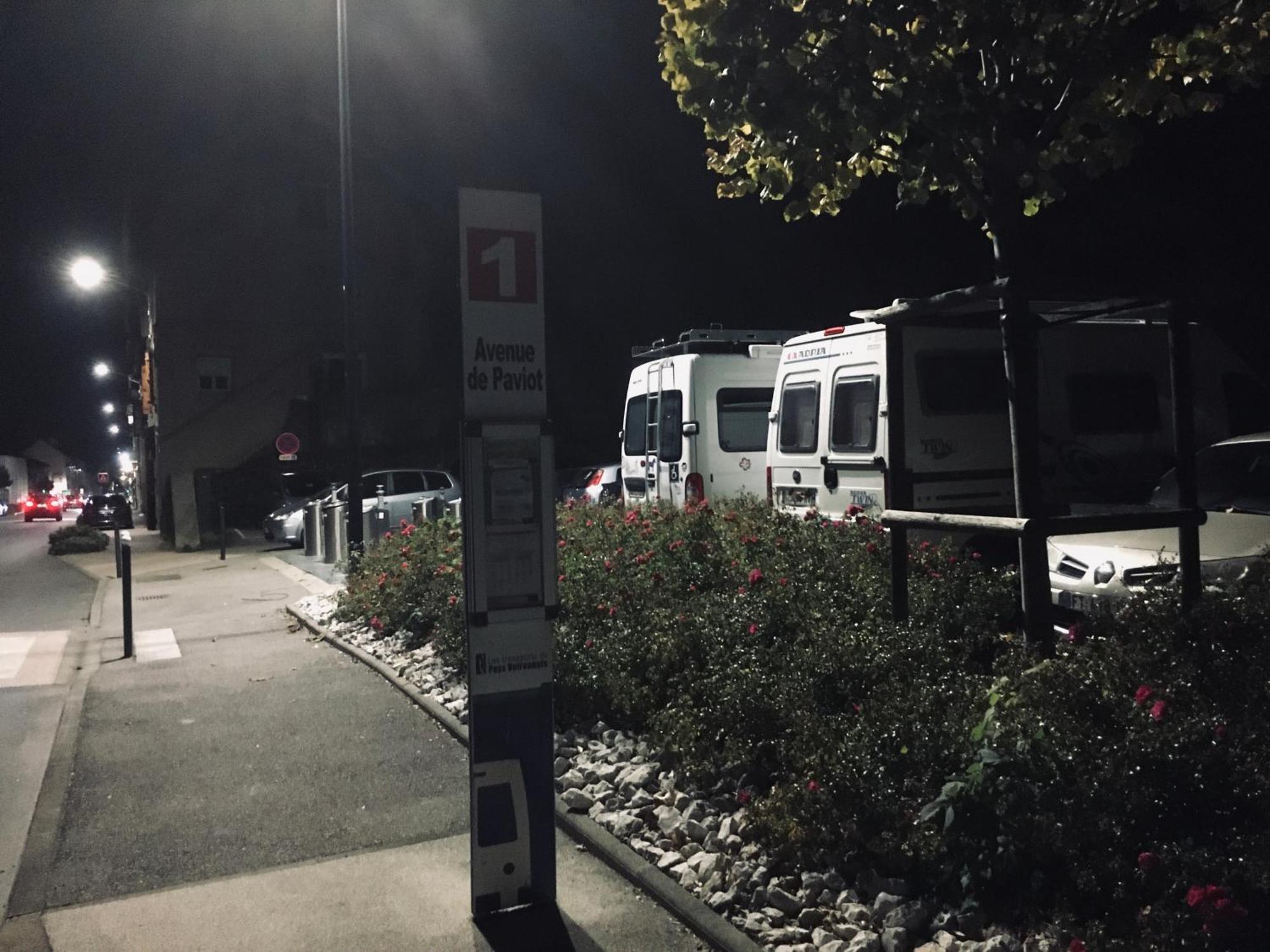 Appart Chartreux Baignoire Massante ,A 3 Minutes Du Centre En Bus! 2 Etoiles Atout France فوارون المظهر الخارجي الصورة